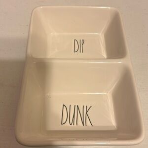 Rae Dunn dish